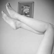 BW Art - her long leg make me horny