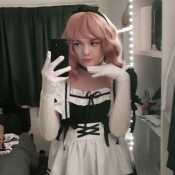 maid dress! maid dress! i love it so much, it fits so snuggly~~ ;3