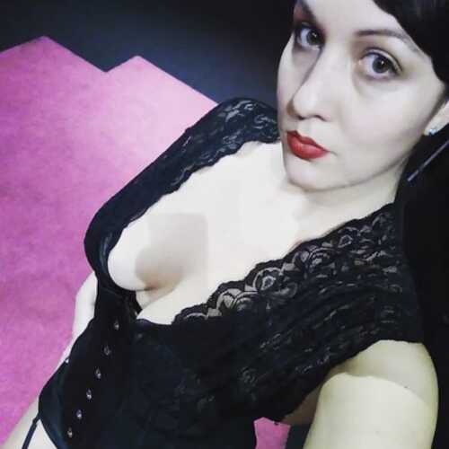 mistressviola84