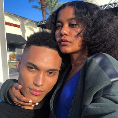 LightskinCouple20