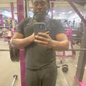 At the gym getting wok out in