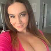 kellybrooks327