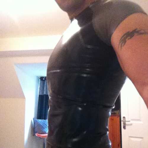 rubberslave27