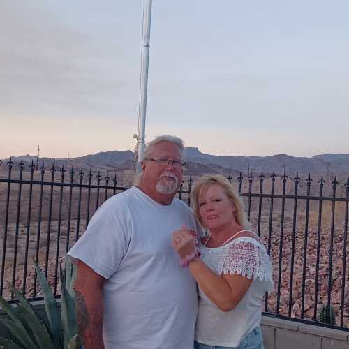 Mohave Valley Couple