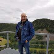 Me up on the Skywalk. 