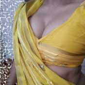 It's always turn on in sari and bra less blouse