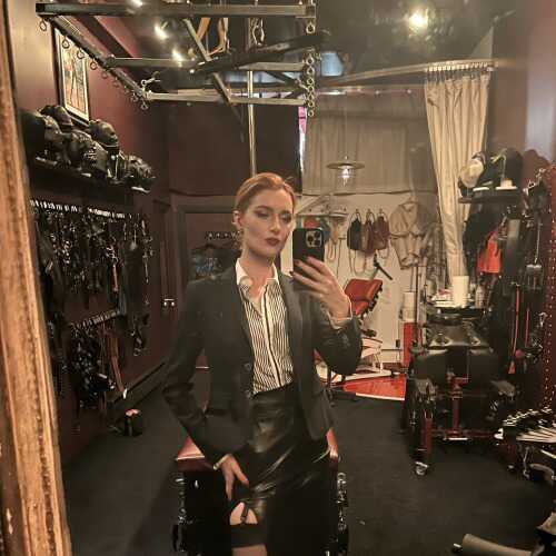 Mistress Sandra 