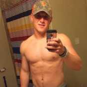 Looking for anything that comes my way... FWB... Online chat... Hookups... Get at this country boy
