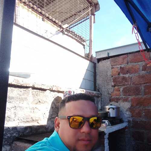 Jhony jose